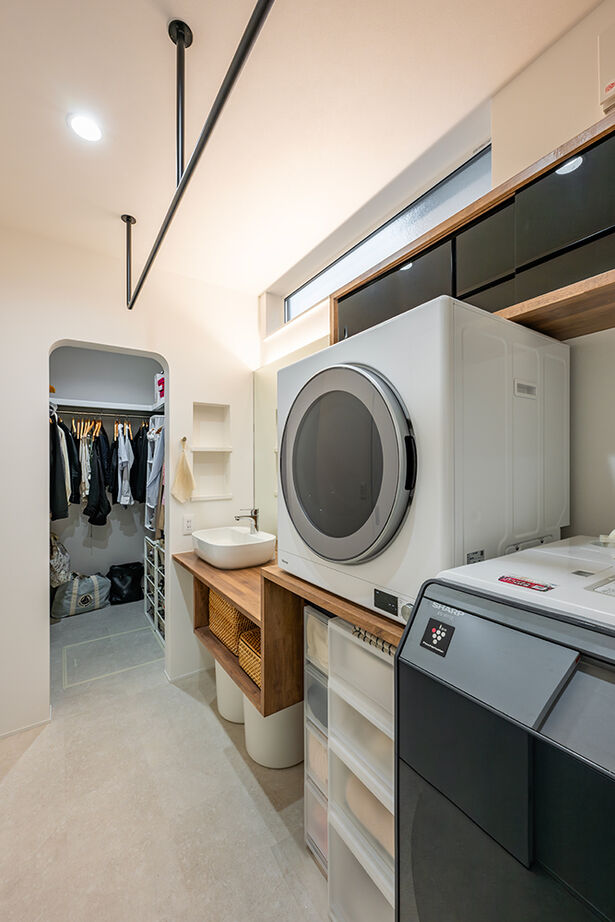 KEIJI一級建築士事務所 【W断熱・間取り図・2000万円台・28坪】夏涼しく、冬は暖か。吹き抜け大空間で、子育て家族も愛犬も快適にの建築実例画像12