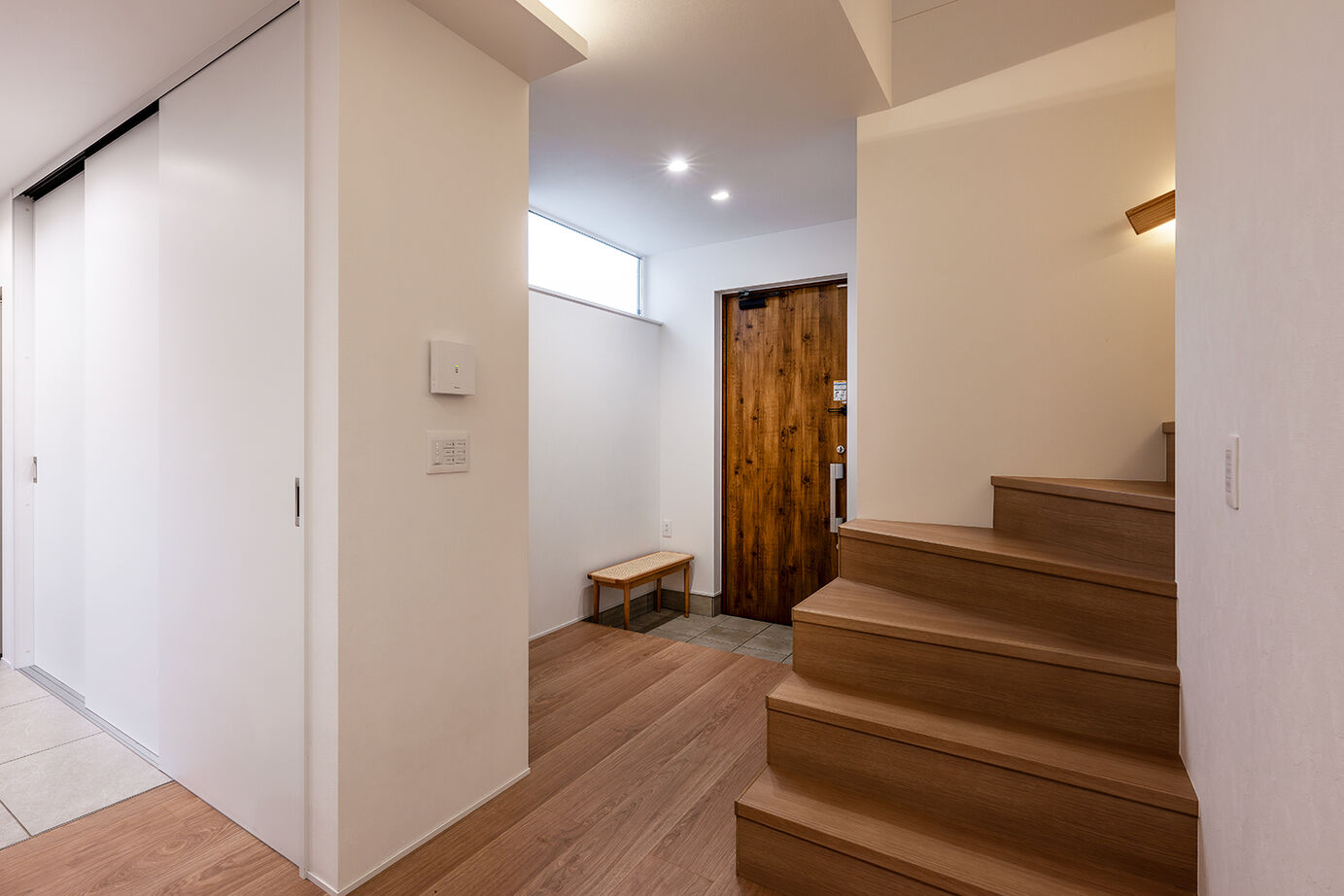 KEIJI一級建築士事務所 【W断熱・間取り図・2000万円台・28坪】夏涼しく、冬は暖か。吹き抜け大空間で、子育て家族も愛犬も快適にの建築実例画像16