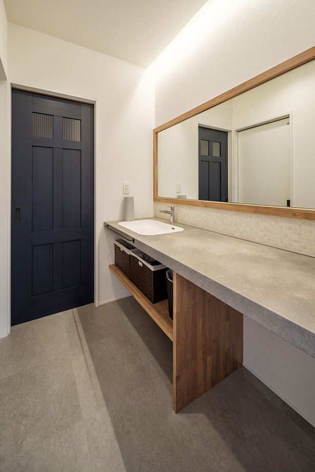 KEIJI一級建築士事務所 【吹き抜け・小上がり・間接照明】空の見える高窓がお気に入り。高性能+床暖房で冬暖かく、光熱費も削減の建築実例画像13