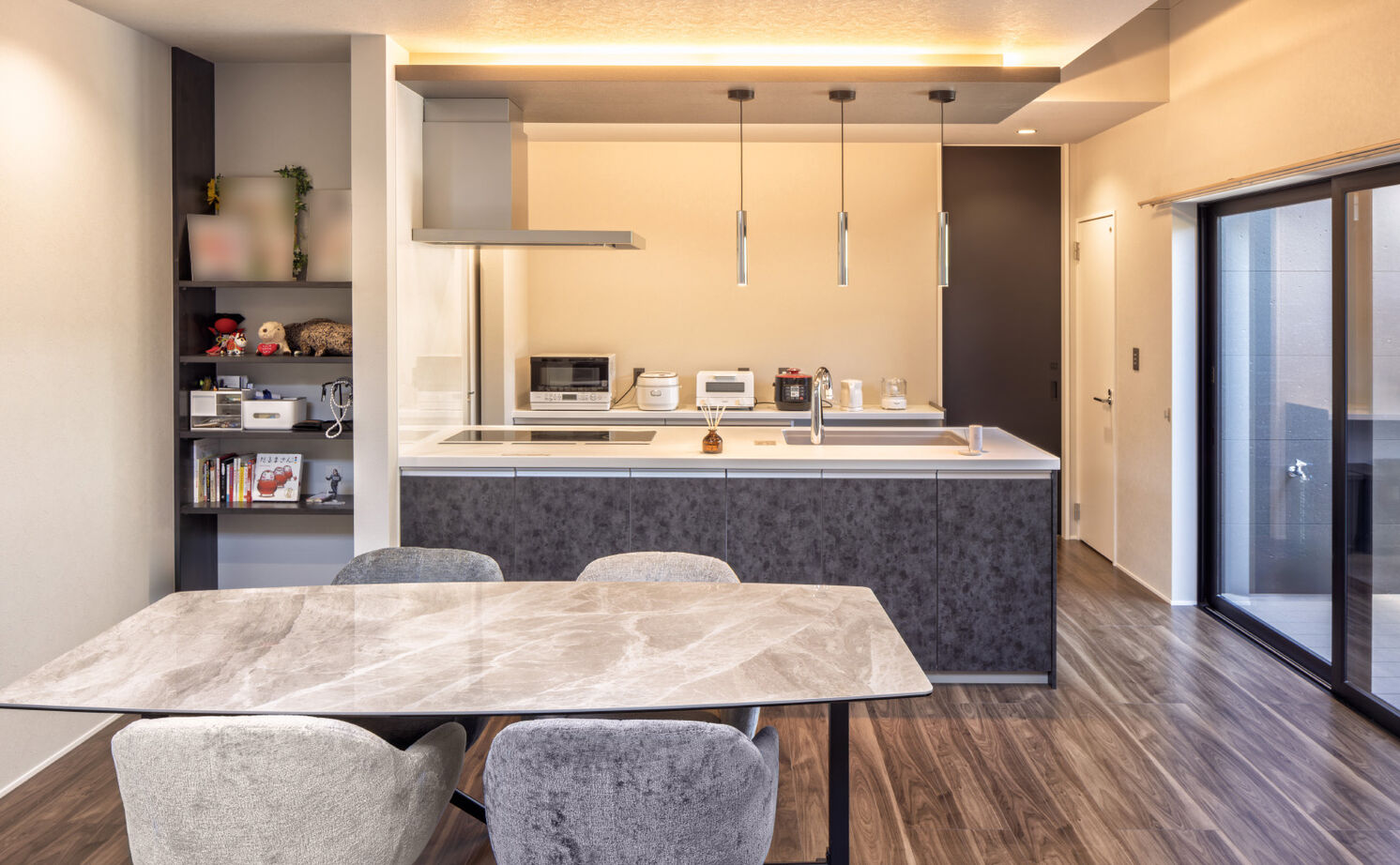 KEIJI一級建築士事務所 【京都・2000万円台・30坪・間取り有】1階で暮らしが完結。家事動線にこだわったホテルライクな吹抜けの家の建築実例画像