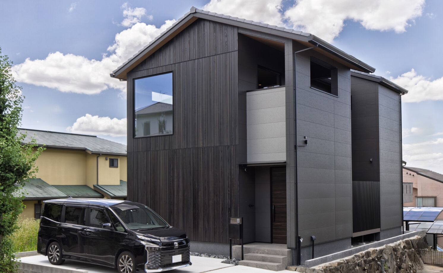 KEIJI一級建築士事務所 【京都・2000万円台・30坪・間取り有】1階で暮らしが完結。家事動線にこだわったホテルライクな吹抜けの家の建築実例画像2