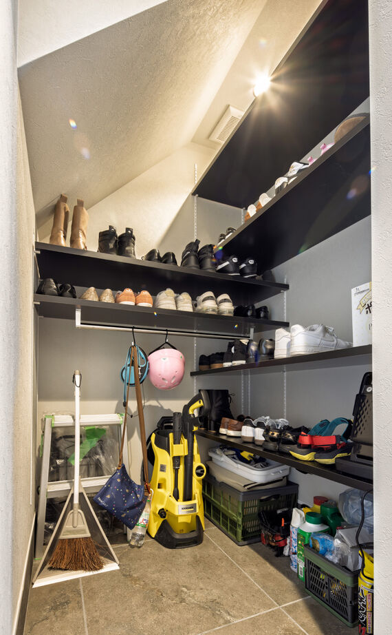 KEIJI一級建築士事務所 【京都・2000万円台・30坪・間取り有】1階で暮らしが完結。家事動線にこだわったホテルライクな吹抜けの家の建築実例画像16