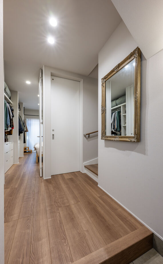 KEIJI一級建築士事務所 【京都・2000万円台・26坪・間取り有】京都ならではの敷地に2階建て。設計士の配慮が詰まった収納多彩な家の建築実例画像9