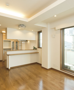 ダイヤビルト 【4000万円～/賃貸併用住宅/4階建て】採光、通風、眺望まで心地よい。駅チカ立地とプライベート空間を両立の建築実例画像2