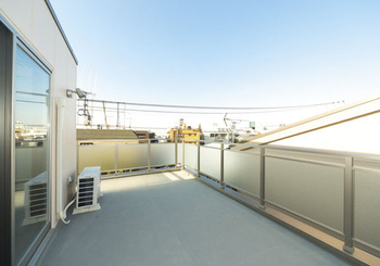 ダイヤビルト 【4000万円～/賃貸併用住宅/4階建て】採光、通風、眺望まで心地よい。駅チカ立地とプライベート空間を両立の建築実例画像5