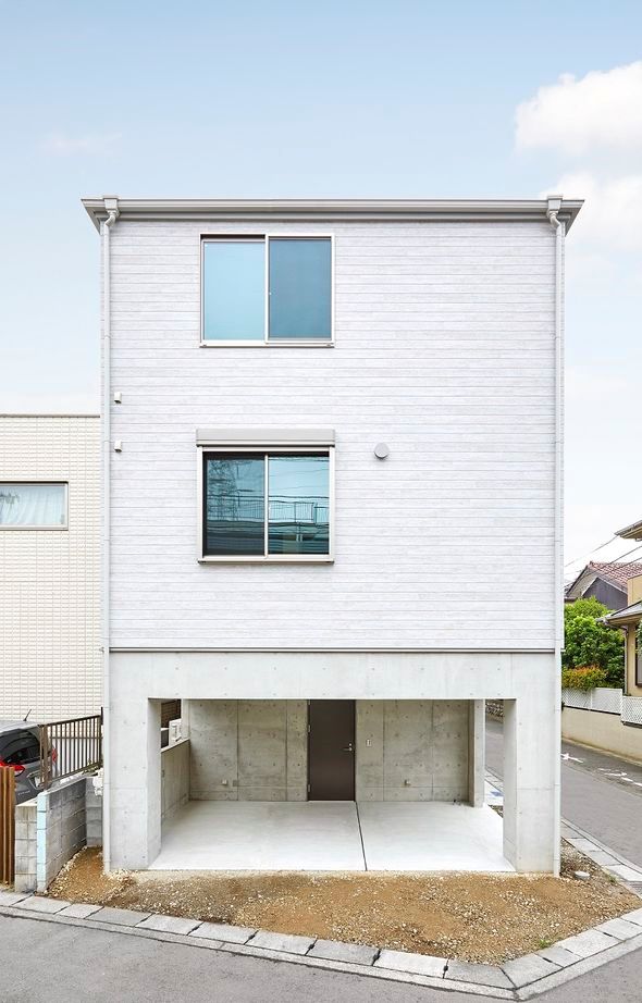 ダイヤビルト 【三世帯住宅/間取り/バルコニー/ビルトインガレージ】それぞれがのびのび過ごせる3階建てガレージハウスの建築実例画像3