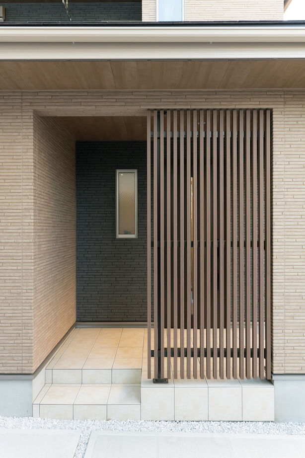 ダイヤビルト 【間取り図有/30坪台/パントリー/和モダン】世代を超え愛着を受継ぐ、 たっぷり採光・効率的な家事導線の家の建築実例画像2