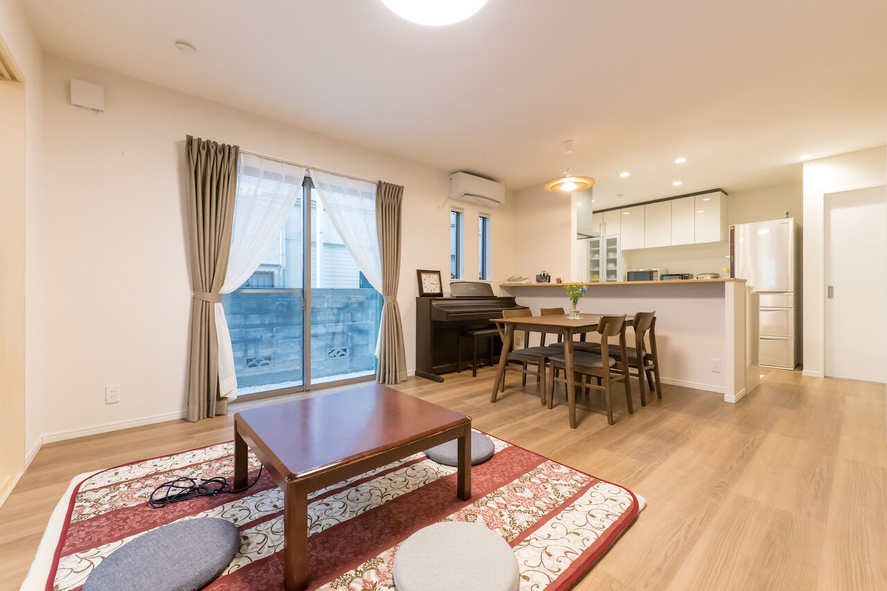 ダイヤビルト 【間取り図有/30坪台/パントリー/和モダン】世代を超え愛着を受継ぐ、 たっぷり採光・効率的な家事導線の家の建築実例画像3