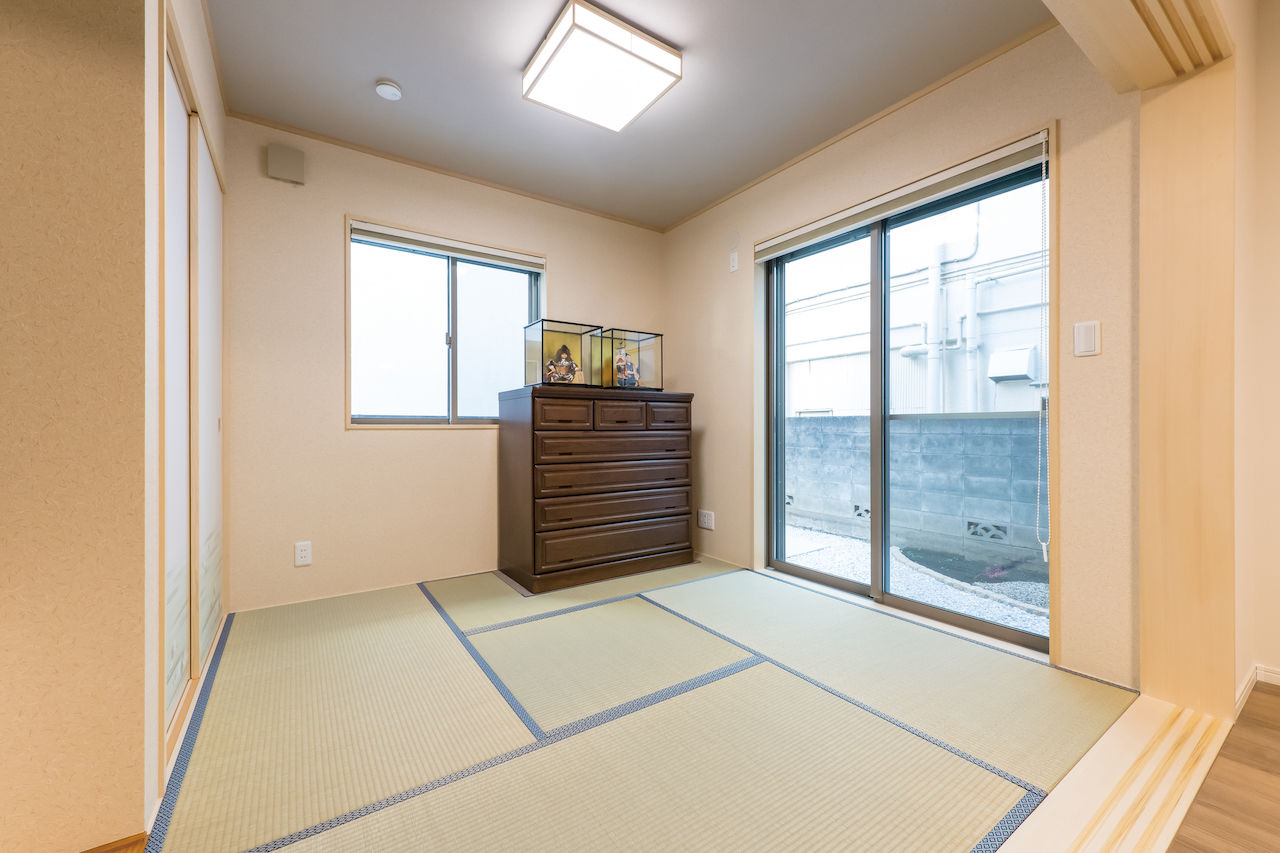 ダイヤビルト 【間取り図有/30坪台/パントリー/和モダン】世代を超え愛着を受継ぐ、 たっぷり採光・効率的な家事導線の家の建築実例画像5