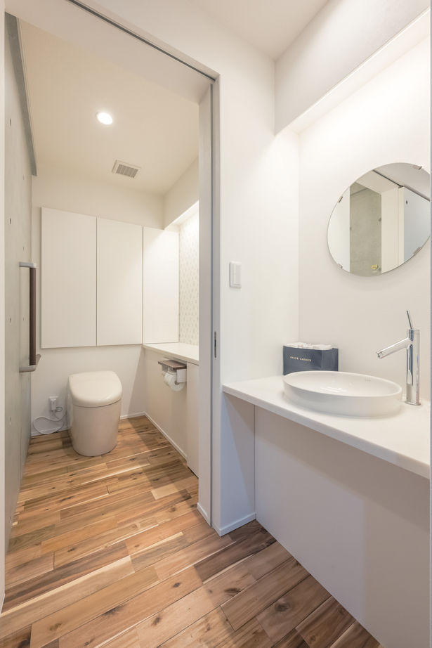 ダイヤビルト 【間取り/二世帯住宅/吹き抜け/書斎】程よい距離感を保ちながら、つながりを大切にできる二世帯の住まいの建築実例画像9