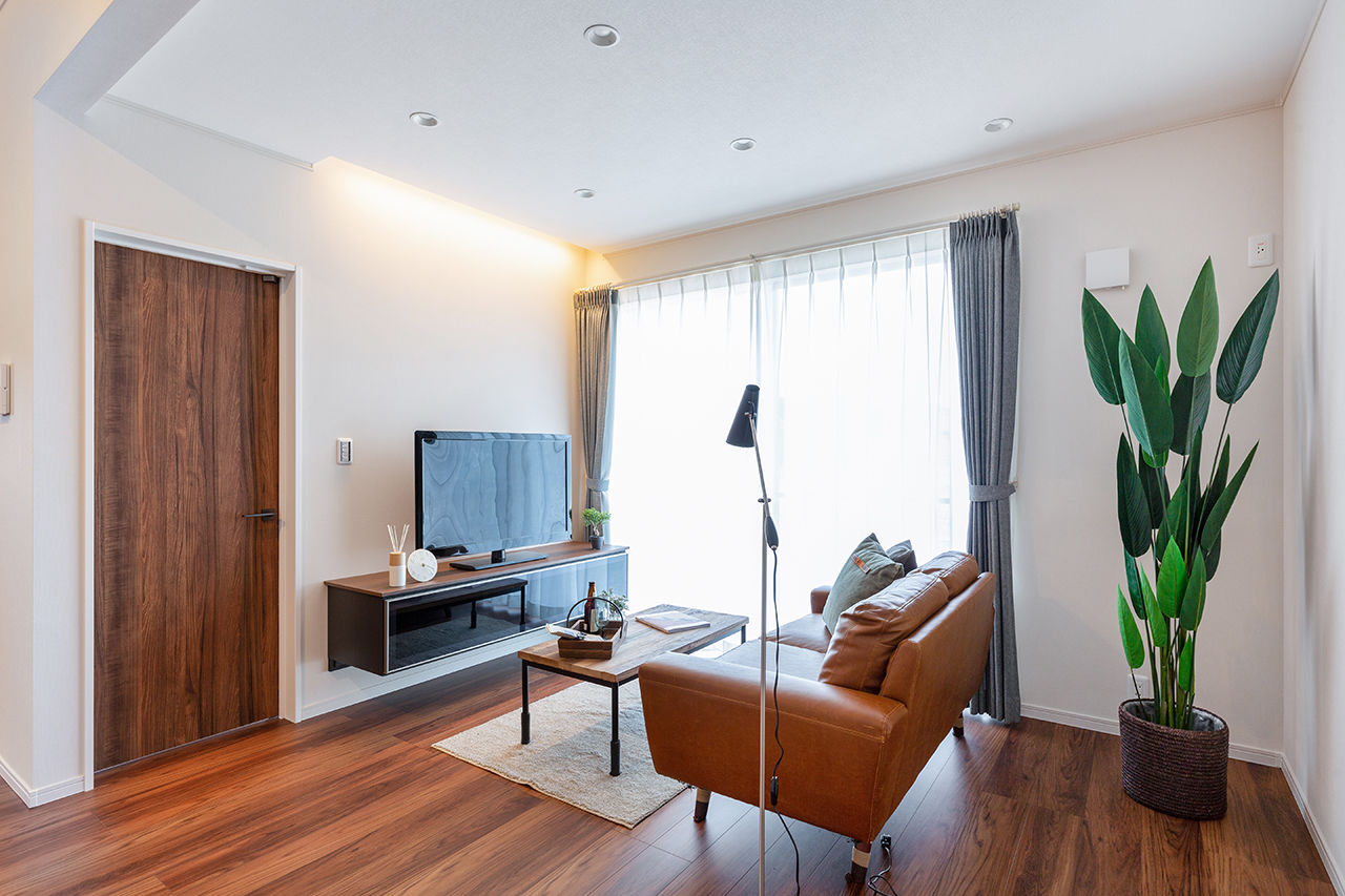 アトラクトホーム 【平屋×1000万円台×ロフト×間取り図有】家族がつながる動線と小屋裏にも居場所や収納を用意した平屋の建築実例画像3