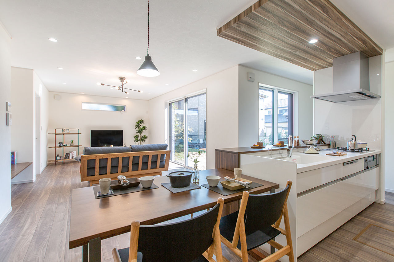 アトラクトホーム 【平屋×間取り図有×1000万円台】陽光を導くL字型平屋。安全な固定階段付きの小屋裏収納で収納量も◎の建築実例画像5