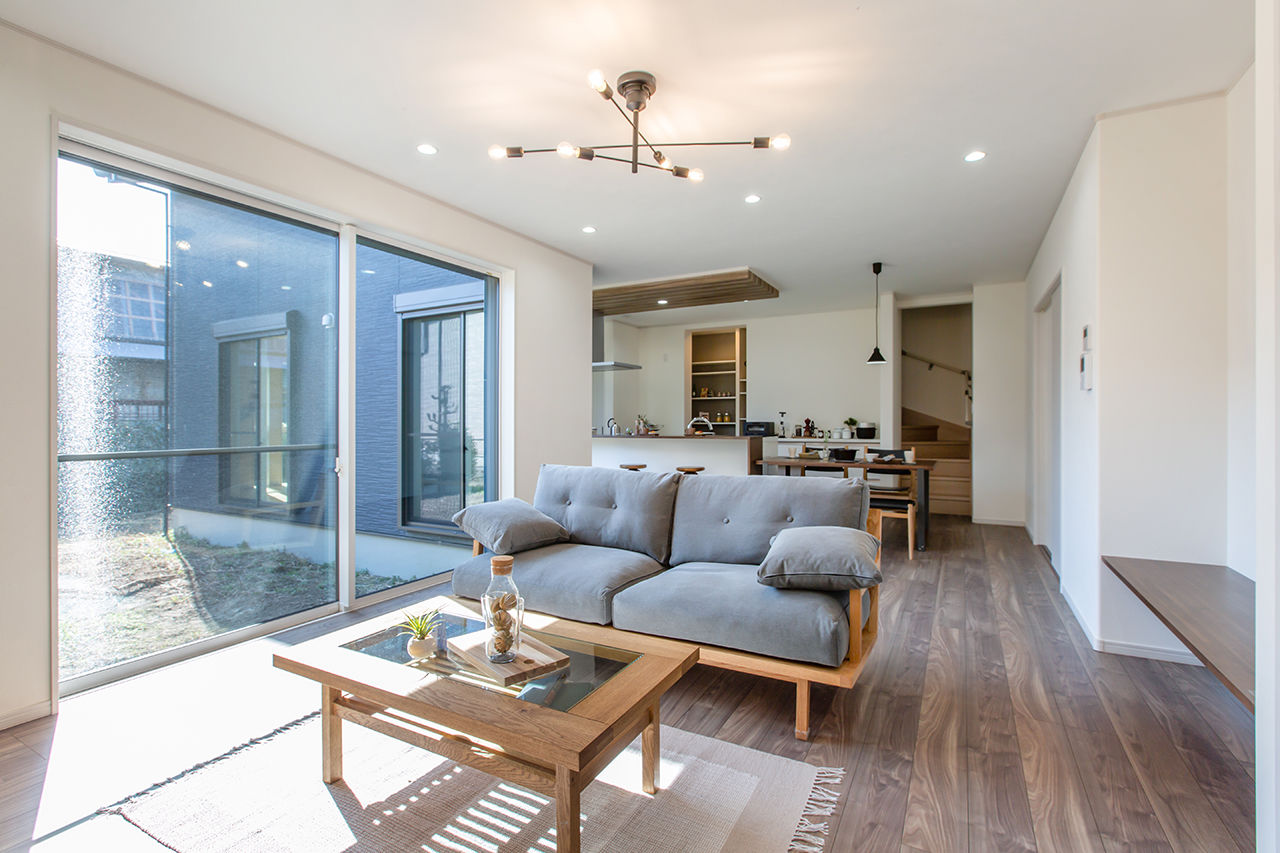 アトラクトホーム 【平屋×間取り図有×1000万円台】陽光を導くL字型平屋。安全な固定階段付きの小屋裏収納で収納量も◎の建築実例画像6