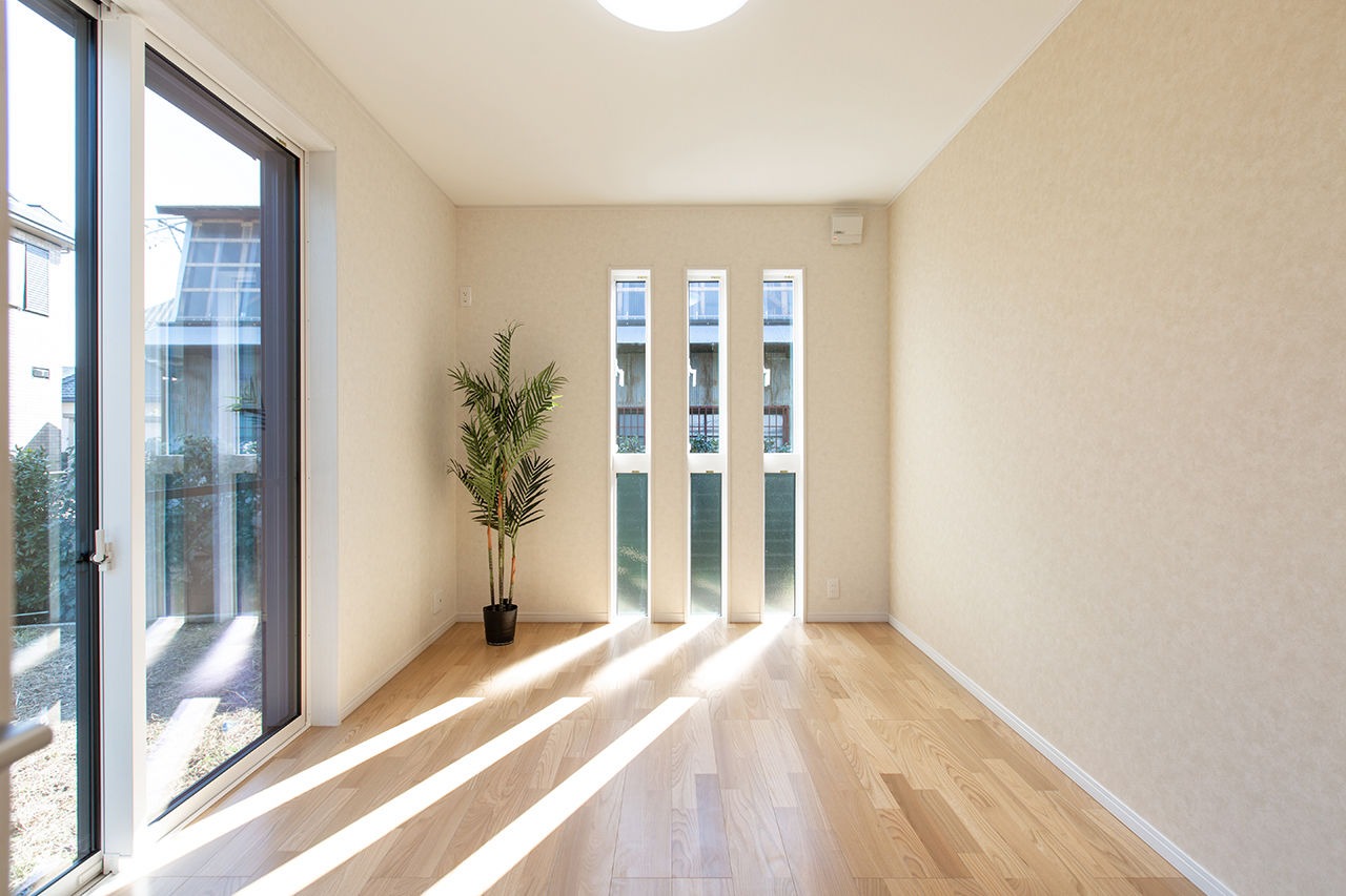 アトラクトホーム 【平屋×間取り図有×1000万円台】陽光を導くL字型平屋。安全な固定階段付きの小屋裏収納で収納量も◎の建築実例画像10