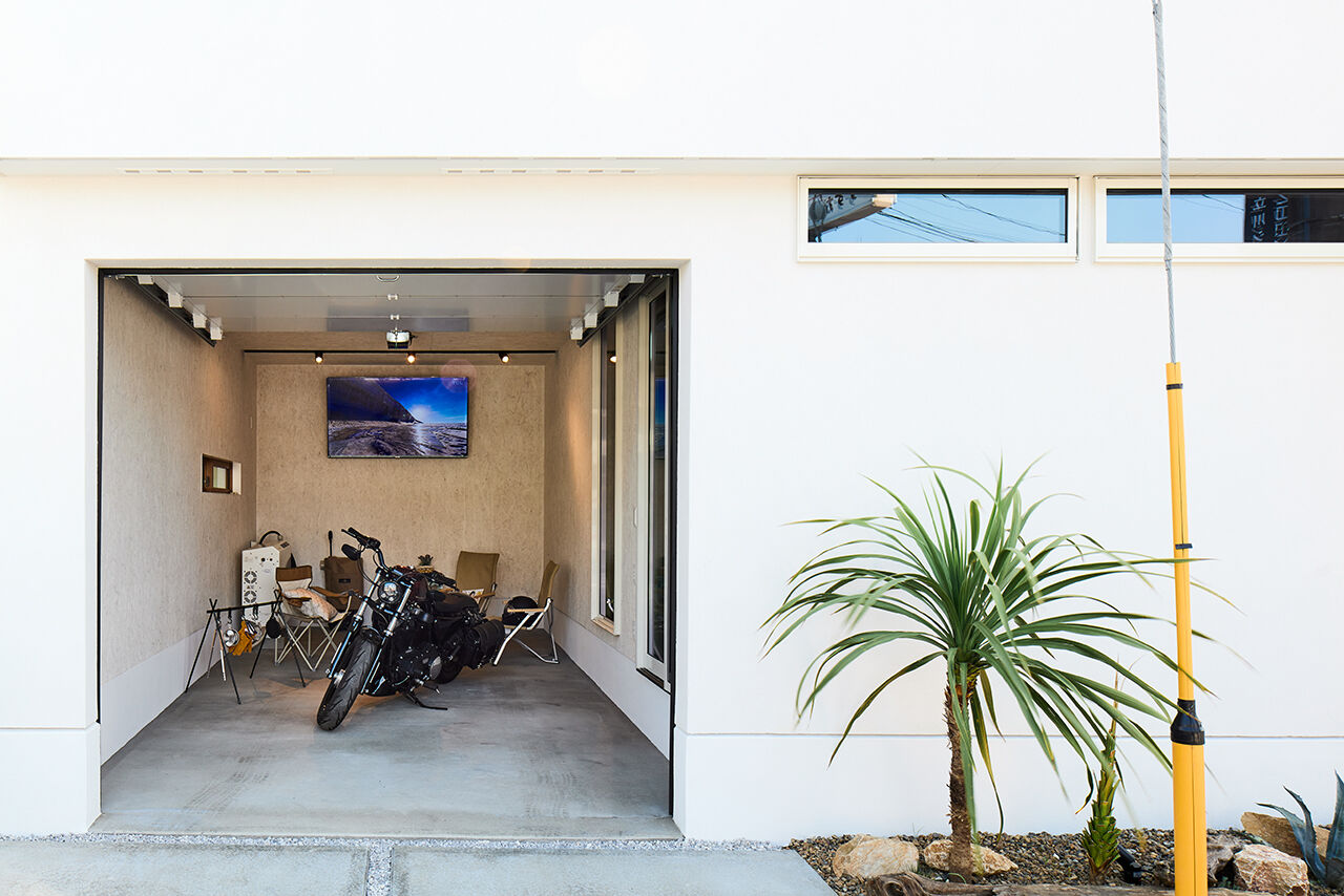 インベイックス 【立川市/30坪台/免震住宅/ガレージ】暮らしやすさと遊び心に加え、HEAT20 G2の高い性能も持つ省エネ住宅の建築実例画像9