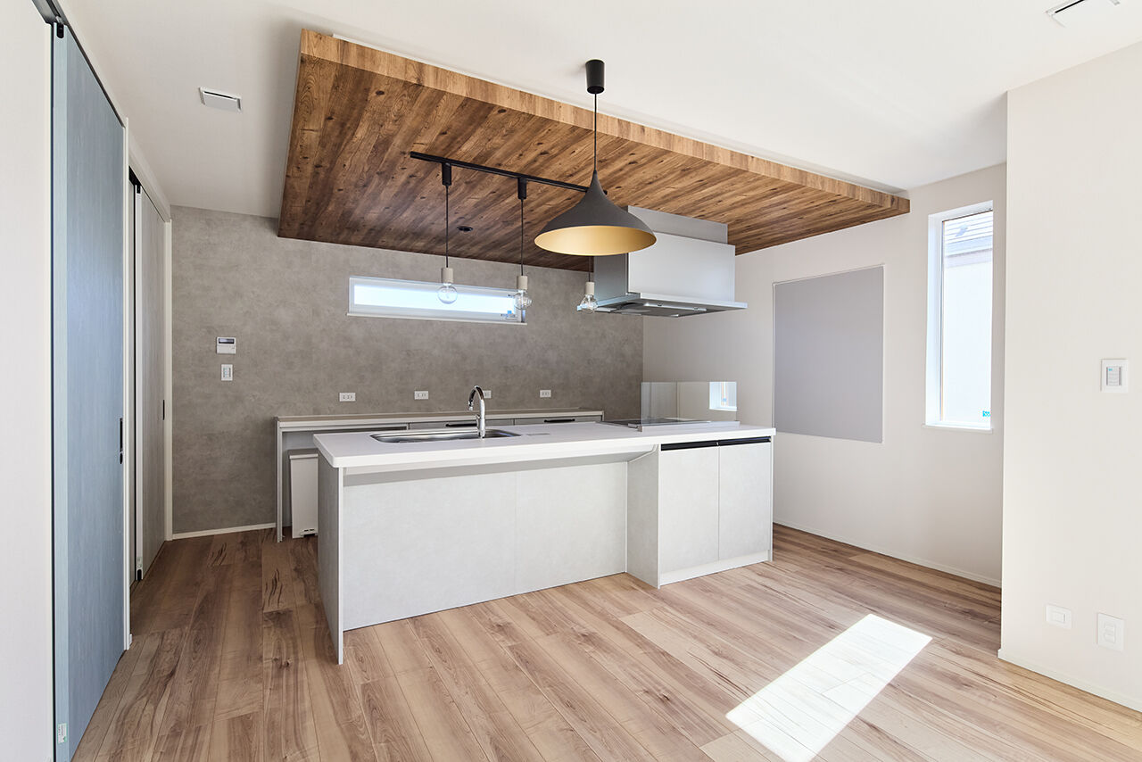 インベイックス 【所沢市/30坪台/免震住宅/ZEH水準】吹抜けやバルコニーによって開放感たっぷりの2階リビングにの建築実例画像3