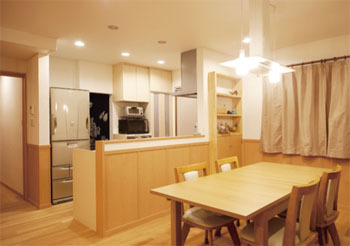 池田建設　oh!!one house. 薪ストーブの暖かさが広がる天井高6ｍロフト付きの平屋の建築実例画像3