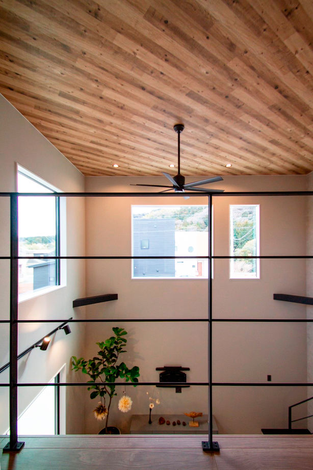 池田建設　oh!!one house. 【2000万円台｜間取り有】インテリアはグレーでまとめて。ウッドデッキ、吹抜リビングのある子育てハウスの建築実例画像6