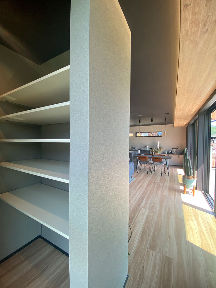 池田建設　oh!!one house. 【三重県｜30坪の平屋｜間取り有】一緒の時も、一人の時も充実する開放感たっぷりの別荘のような平屋の建築実例画像5