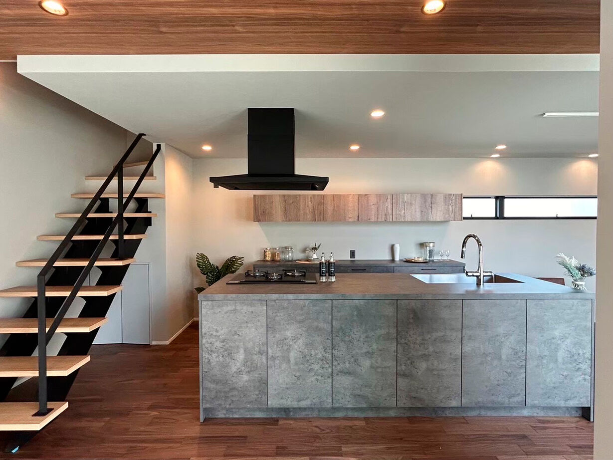 池田建設　oh!!one house. 【松阪市｜30坪台｜2000万円台｜間取り有】プライベートな中庭でBBQ！こもり感のあるピットリビングの家の建築実例画像3