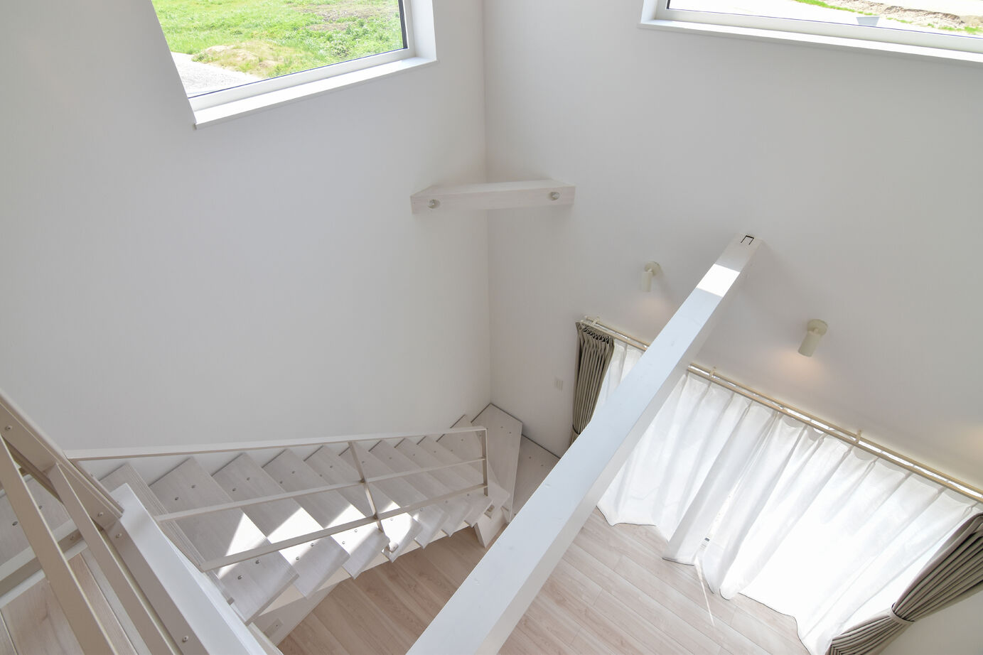 菅原工務店 【大崎市/アイランドキッチン/スケルトン階段】大人かわいいインテリアの家の建築実例画像6