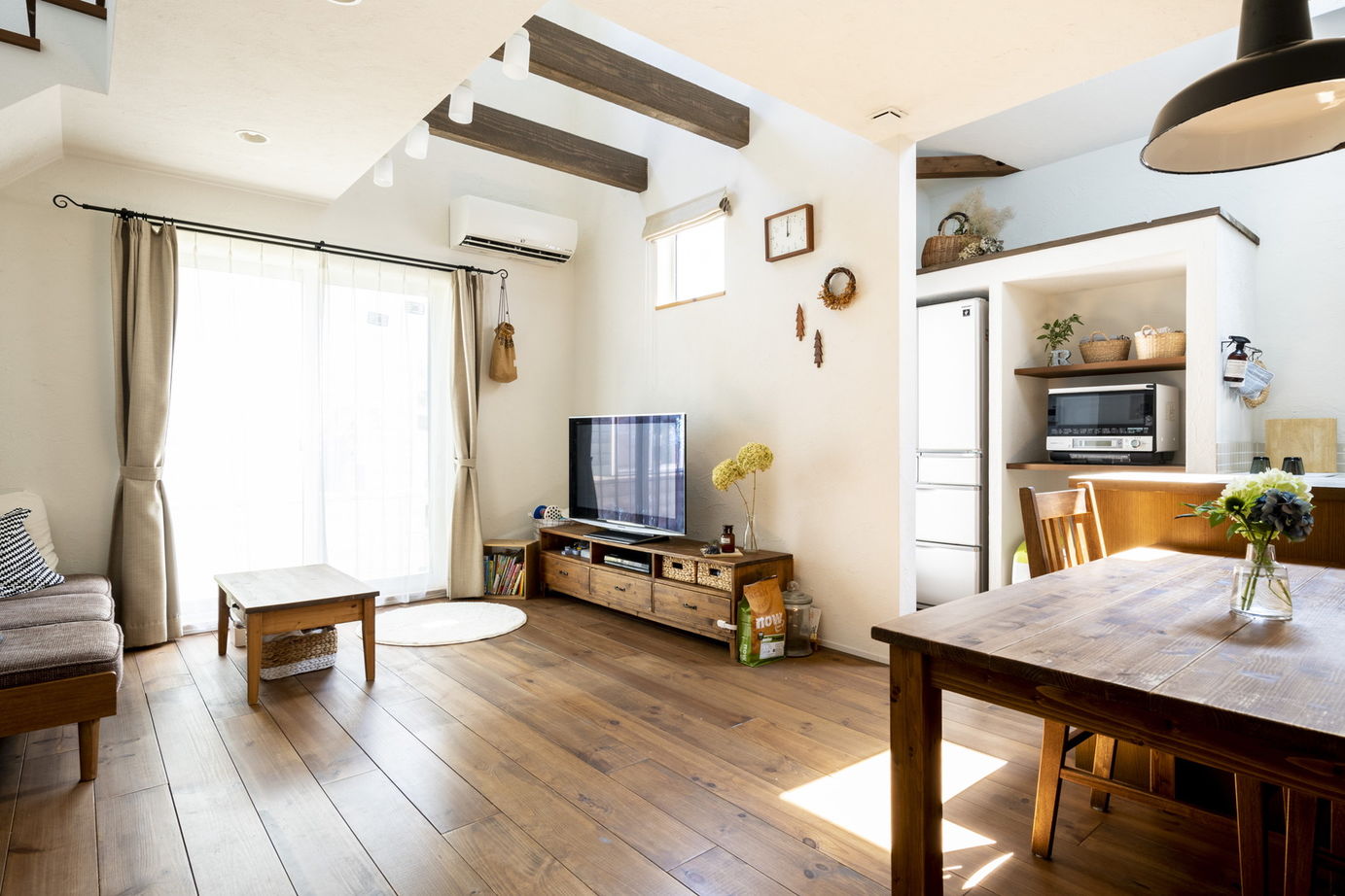 竹内建設 【札幌市/2000万円台/3LDK/北欧風ナチュラル/吹抜け】時を経ても素敵な暮らしの建築実例画像3