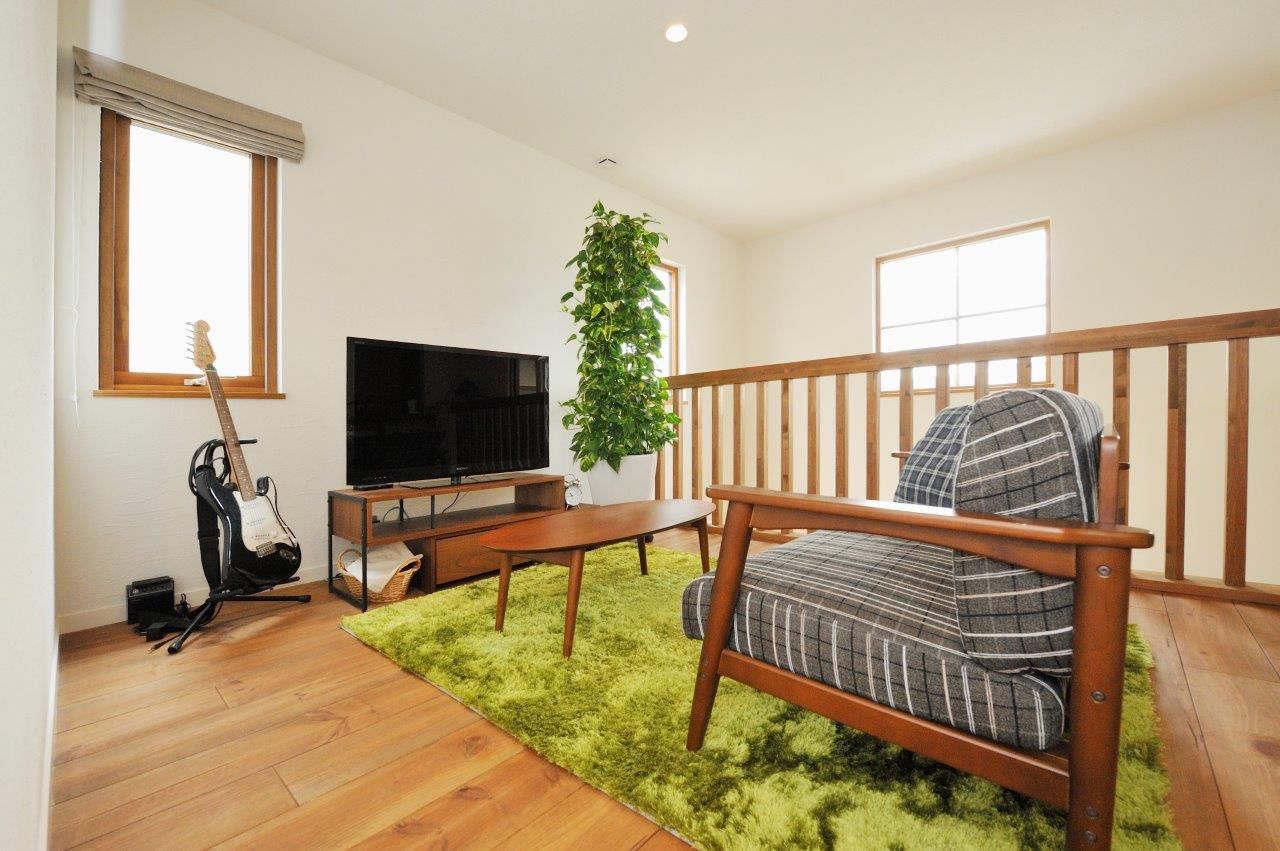 竹内建設 【札幌市/二世帯/ナチュラル】無垢材を使った自然素材に包まれる家の建築実例画像8