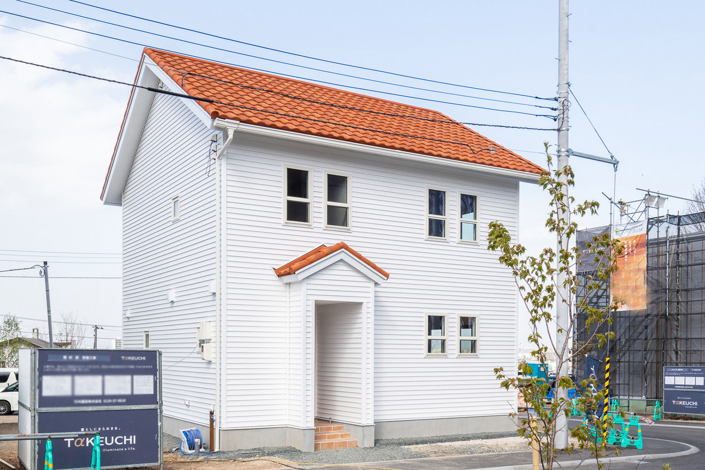 竹内建設 【札幌市/2000万円台/4LDK】お気に入り素材にこだわった北欧デザインの三角屋根の家の建築実例画像3