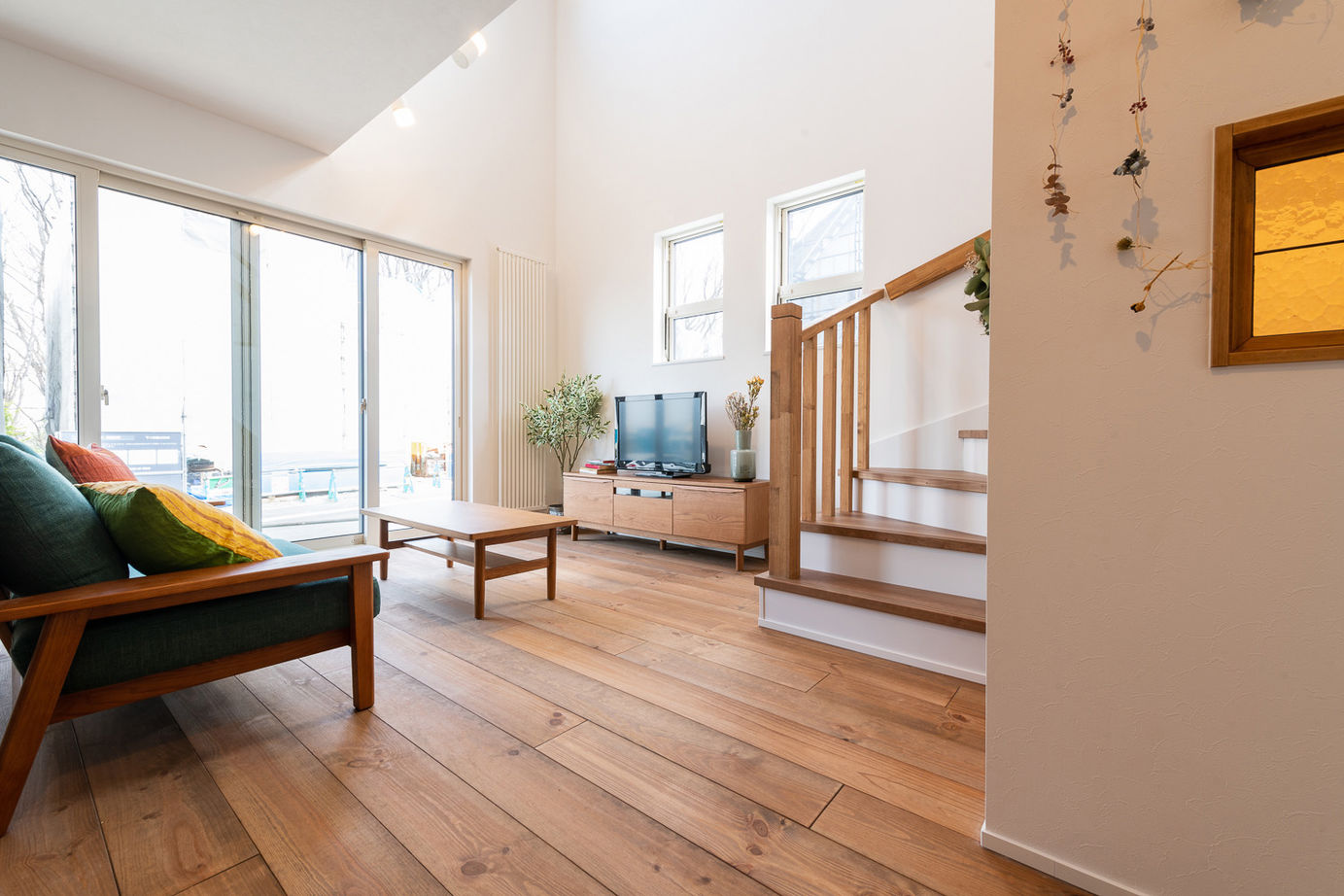 竹内建設 【札幌市/2000万円台/4LDK】お気に入り素材にこだわった北欧デザインの三角屋根の家の建築実例画像4