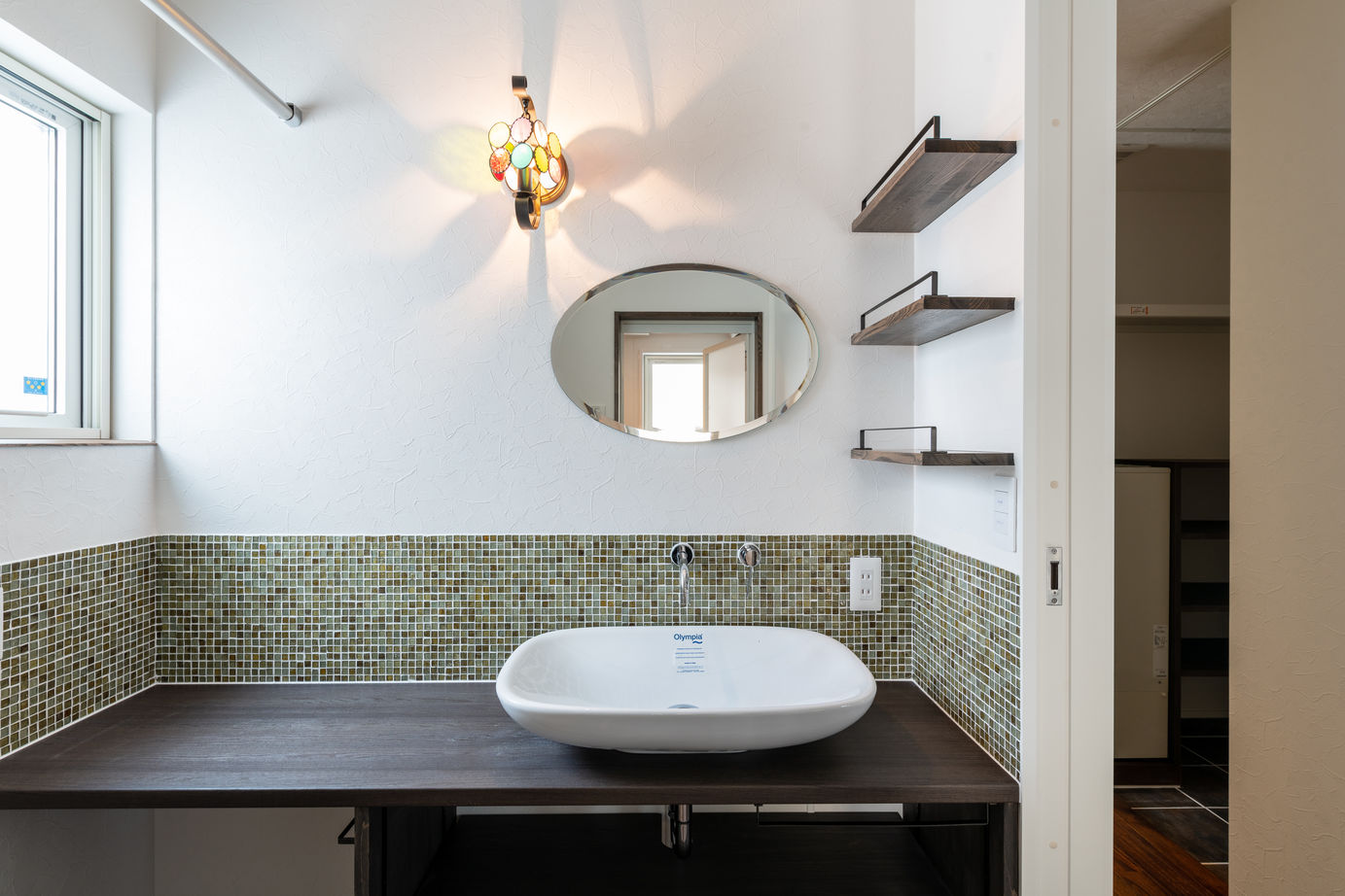 竹内建設 【札幌市/平屋/ナチュラル】吹上げ天井が解放感を演出する自然素材の住まいの建築実例画像8