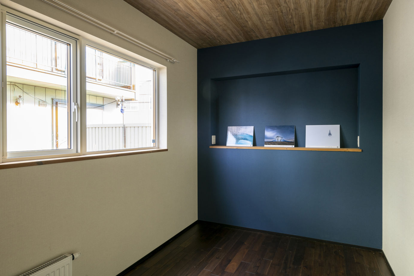 竹内建設 【札幌市/インダストリアル×２階リビング×３LDK】タイルや木の素材を活かした、建築家と建てた家の建築実例画像8