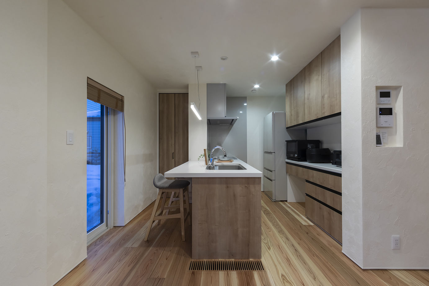 竹内建設 【札幌市/2000万円台/シンプルモダン】とことん北海道にこだわった夫婦のコンパクトな家の建築実例画像5