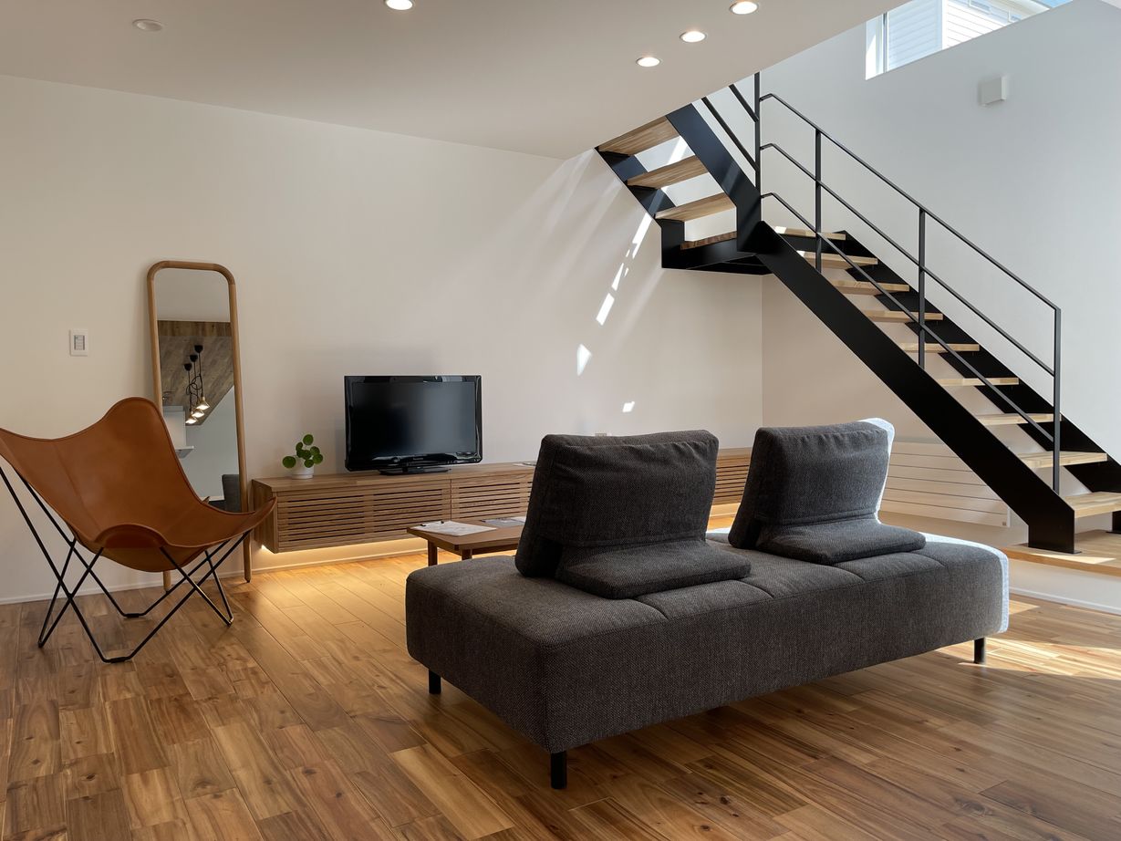 竹内建設 【江別市/土間テラス/ナチュラル】ゆったりと家族の時間をはぐくむコの字の間取りの建築実例画像3