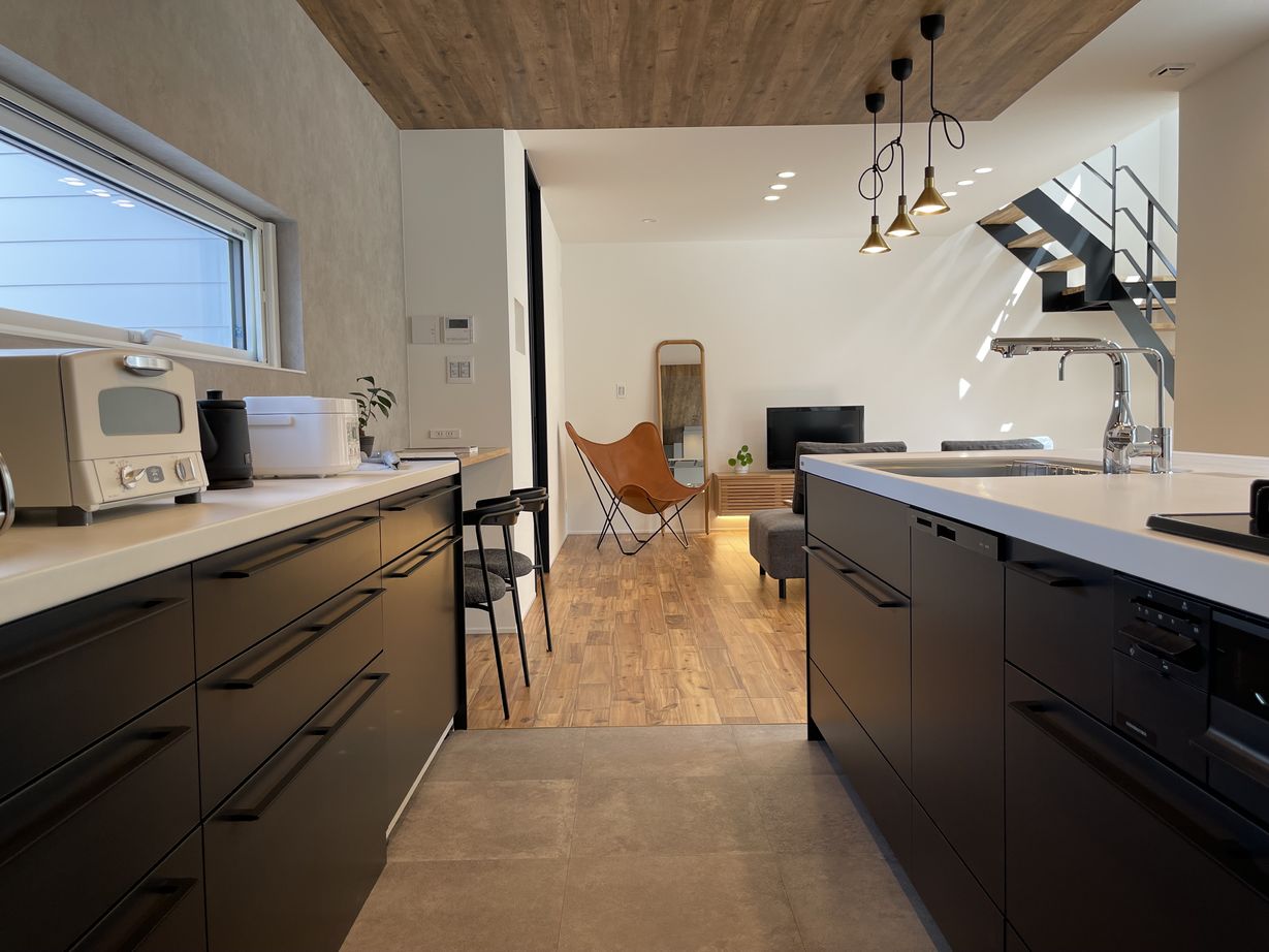 竹内建設 【江別市/土間テラス/ナチュラル】ゆったりと家族の時間をはぐくむコの字の間取りの建築実例画像5