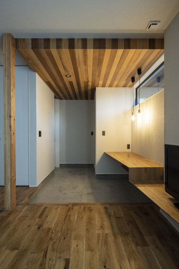 竹内建設 【札幌市/3LDK/玄関土間/シンプル】それぞれのプライベート時間を大切にした家の建築実例画像2