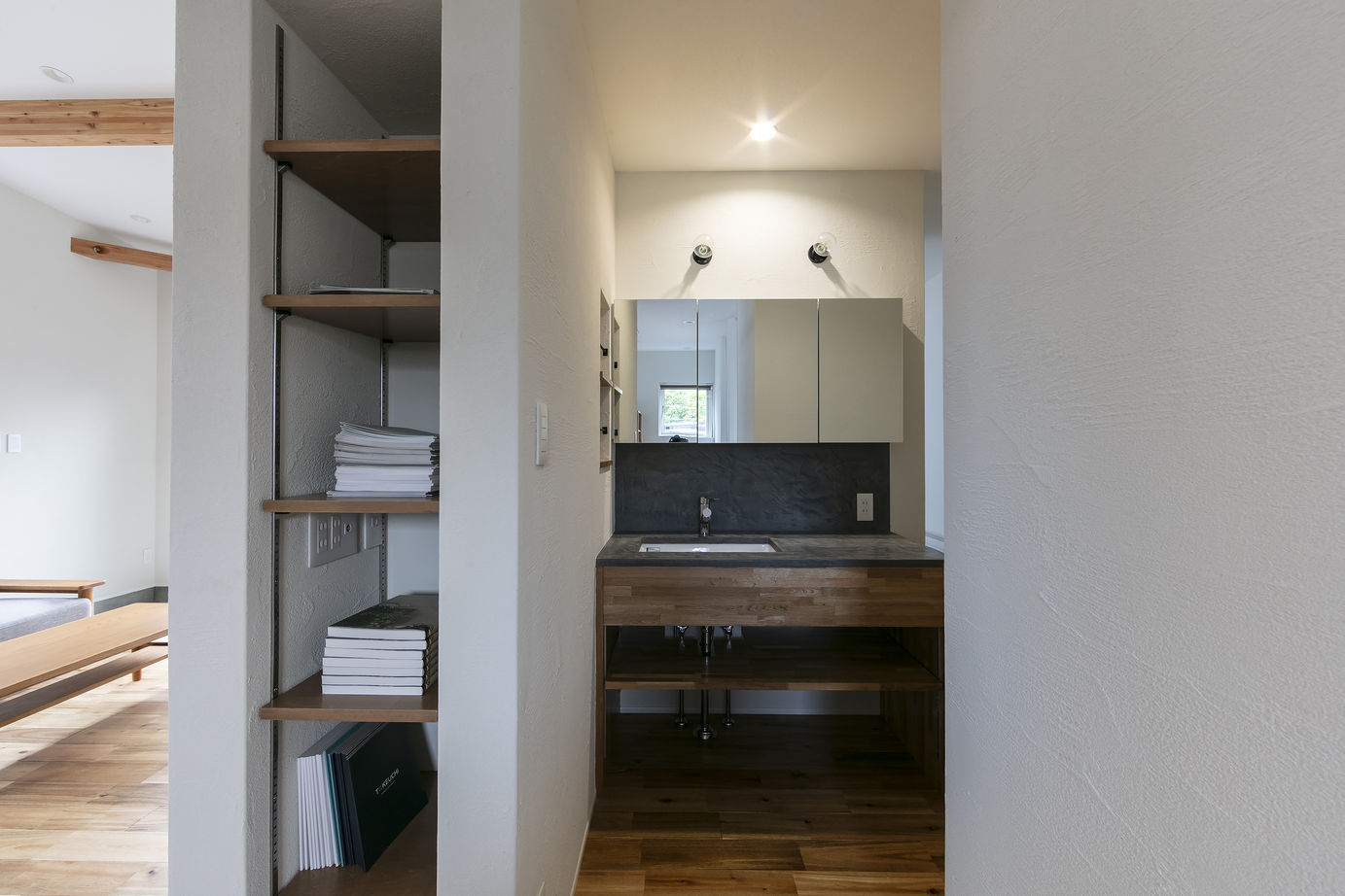 竹内建設 【札幌市/平屋/玄関土間】家事動線が考えられたシンプルな平屋の建築実例画像4