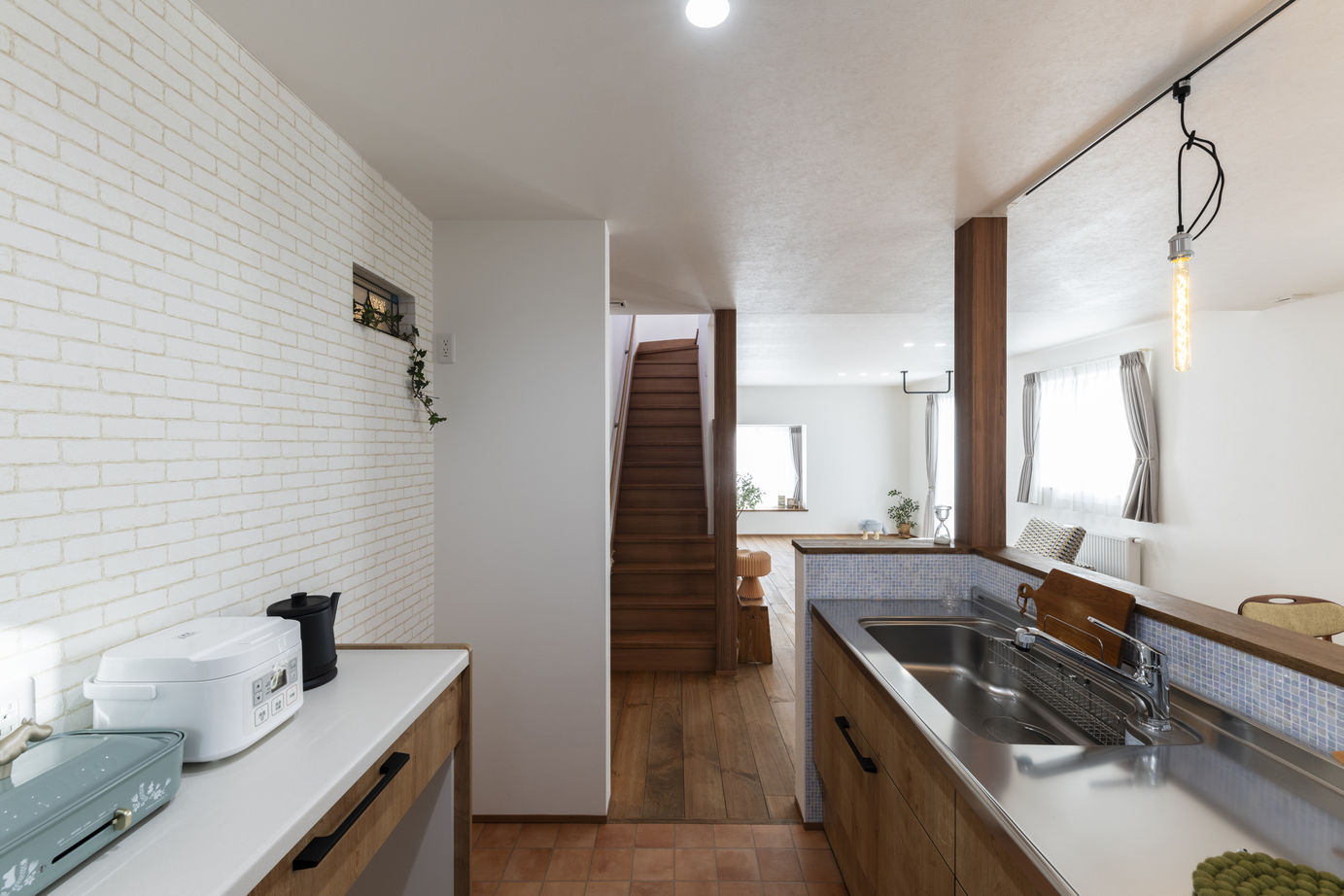 竹内建設 【札幌市/ナチュラル/出窓】こだわりが詰まったカフェ風の家の建築実例画像3