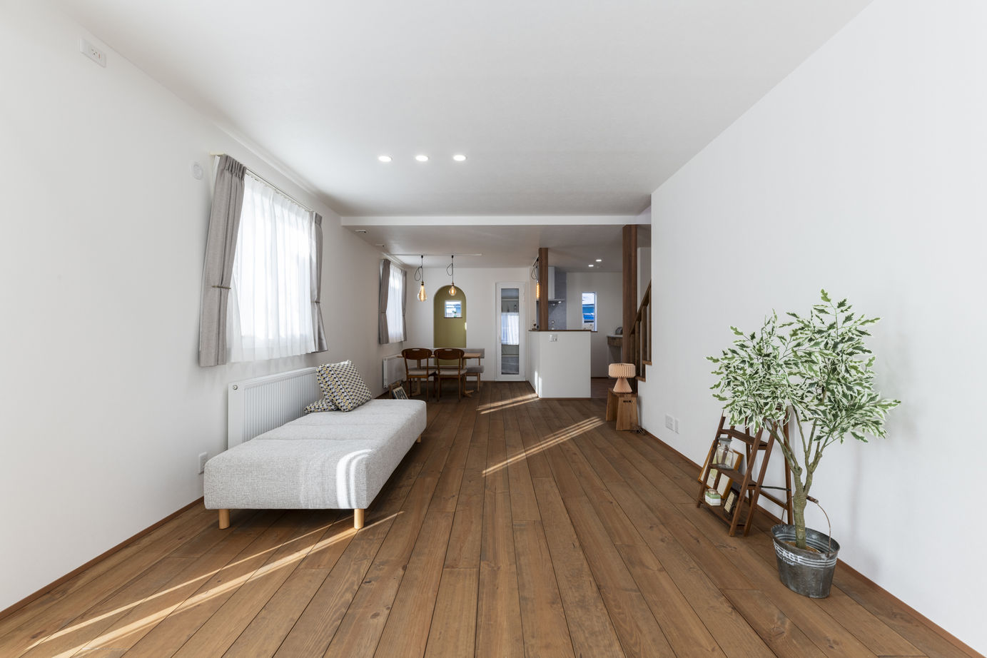 竹内建設 【札幌市/ナチュラル/出窓】こだわりが詰まったカフェ風の家の建築実例画像5