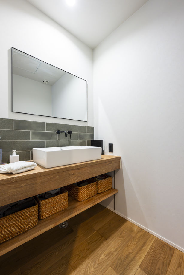 竹内建設 【江別市/3LDK/シンプルモダン】犬と暮らす薪ストーブの家の建築実例画像6