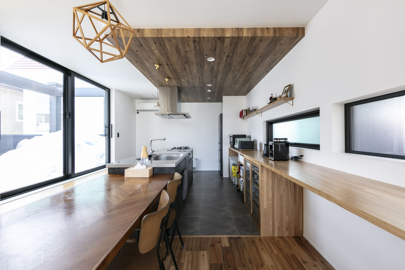 竹内建設 【江別市/2階リビング/シンプルモダン】インナーテラスのある家の建築実例画像9