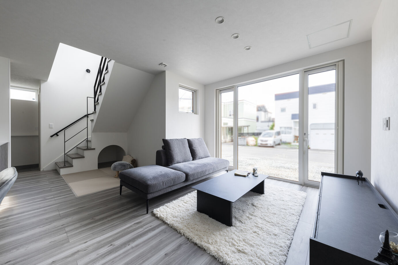 竹内建設 【札幌市/3LDK】ナチュラルグレー×回遊動線の家の建築実例画像2