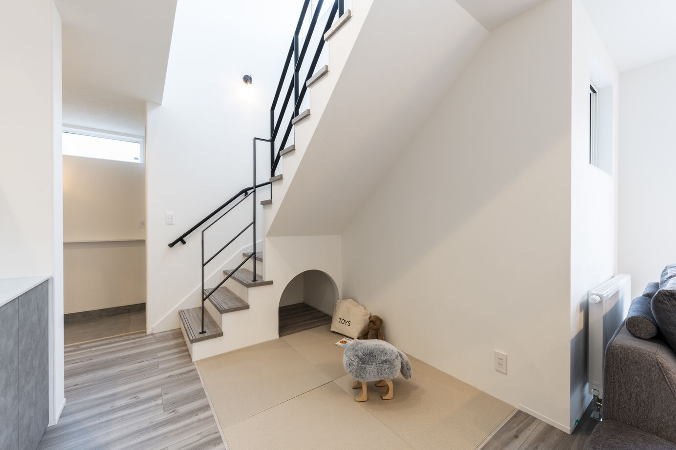 竹内建設 【札幌市/3LDK】ナチュラルグレー×回遊動線の家の建築実例画像6