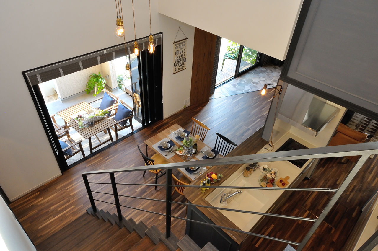 さくら不動産 【羽曳野市】太陽光発電と駐車場3台。１階に生活動線を集めたアメリカンインダストリアルな家の建築実例画像4