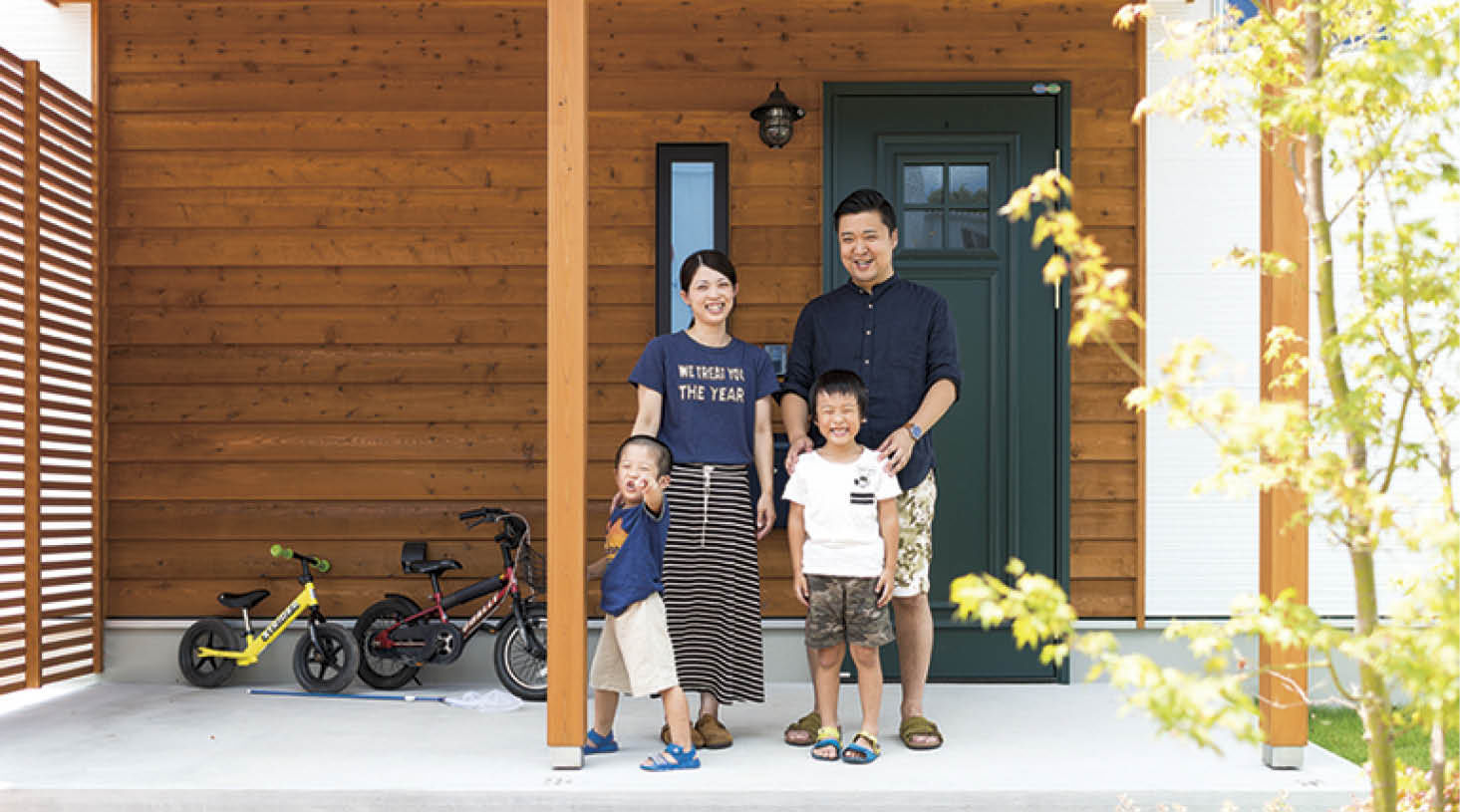 赤ちゃん基準の家　住工房プラスアルファ 屋根付きのウッドデッキにこだわった木が主役の家の建築実例画像8