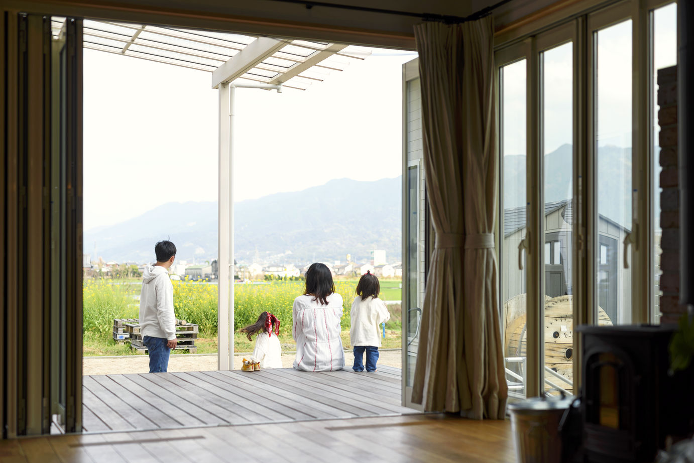 赤ちゃん基準の家　住工房プラスアルファ 広い庭と緑豊かな風を存分に生かした家の建築実例画像7