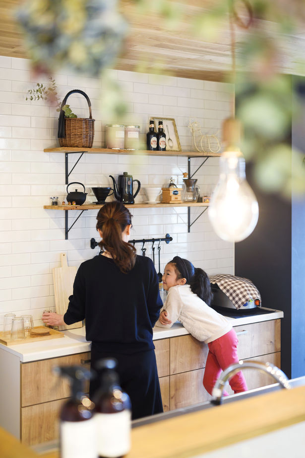 赤ちゃん基準の家　住工房プラスアルファ 全身で自然素材を感じる。住みながら馴染ませていく家の建築実例画像5