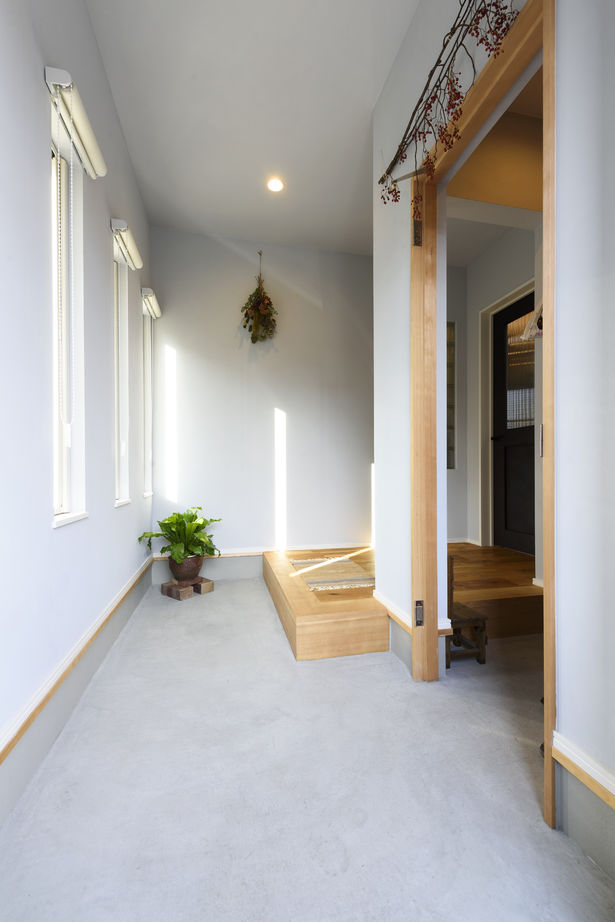 赤ちゃん基準の家　住工房プラスアルファ 全身で自然素材を感じる。住みながら馴染ませていく家の建築実例画像9