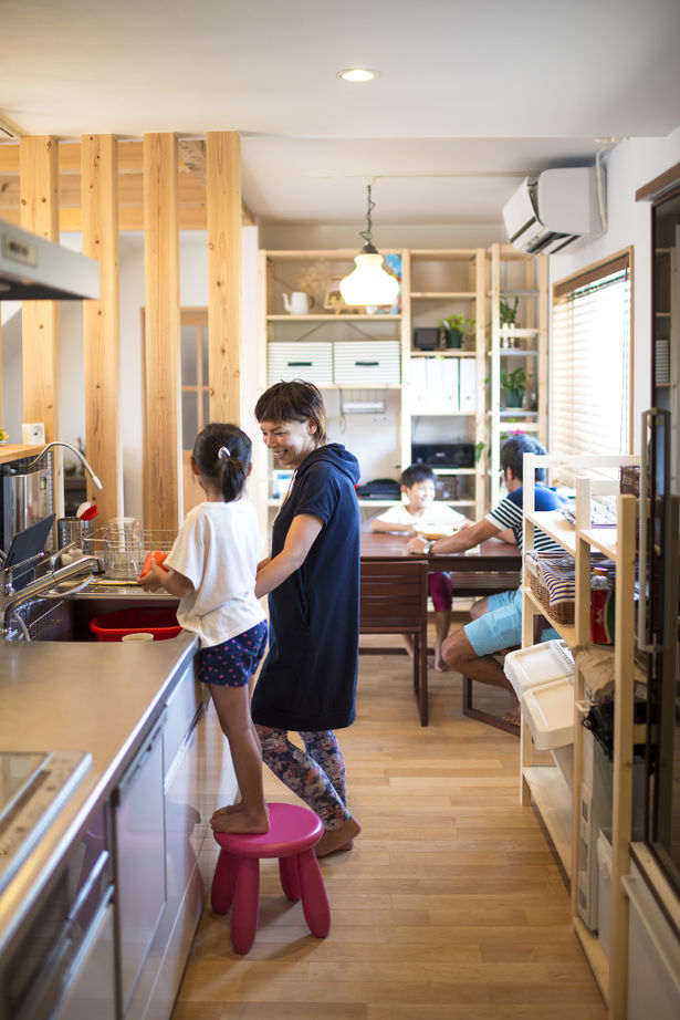 赤ちゃん基準の家　住工房プラスアルファ 細長の45坪の敷地にあわせた、住みやすさマジックの建築実例画像4