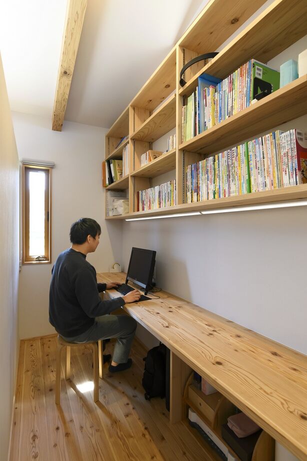 赤ちゃん基準の家　住工房プラスアルファ 自然と眺望に包まれる、想い出の木が息づく家の建築実例画像6