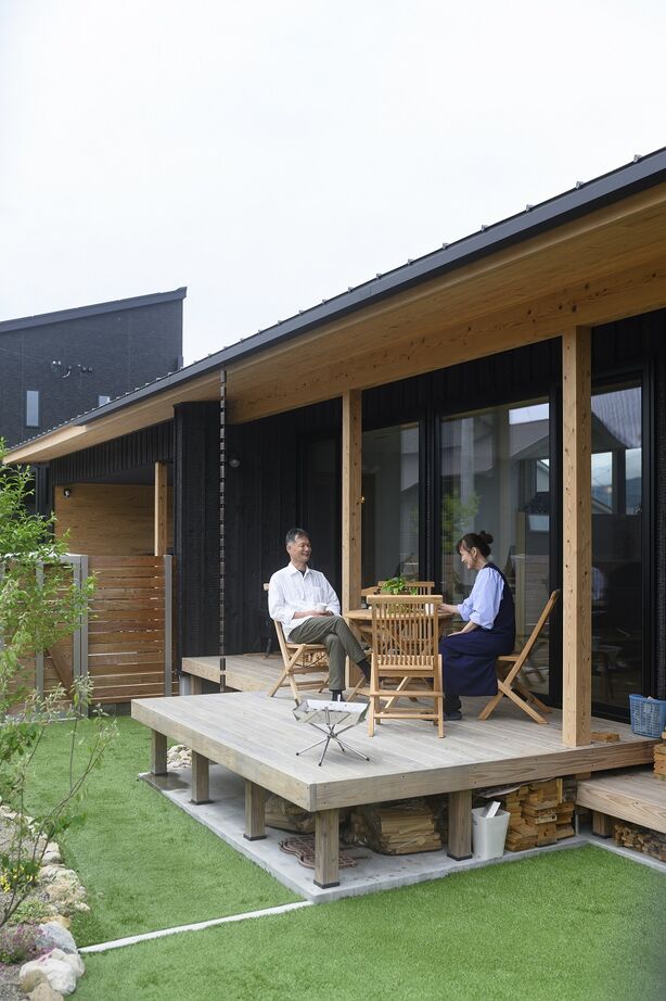 赤ちゃん基準の家　住工房プラスアルファ 焼杉の壁×バレルサウナ、2棟目で叶えた快適な暮らしの建築実例画像6